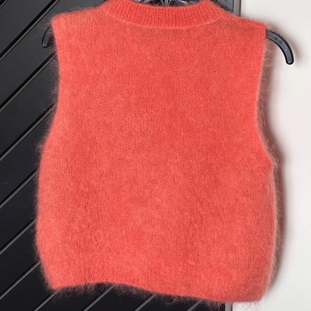 None brushed wool